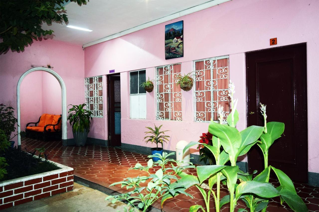 Hotel Fuentes Guatemala-Stadt Exterior foto